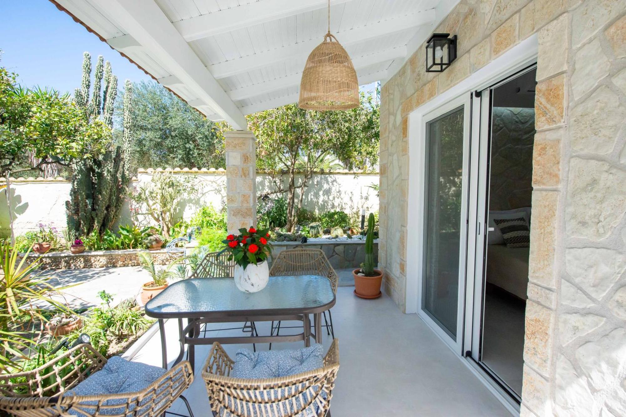 Alex Studios & Apartments Arillas  Exteriör bild
