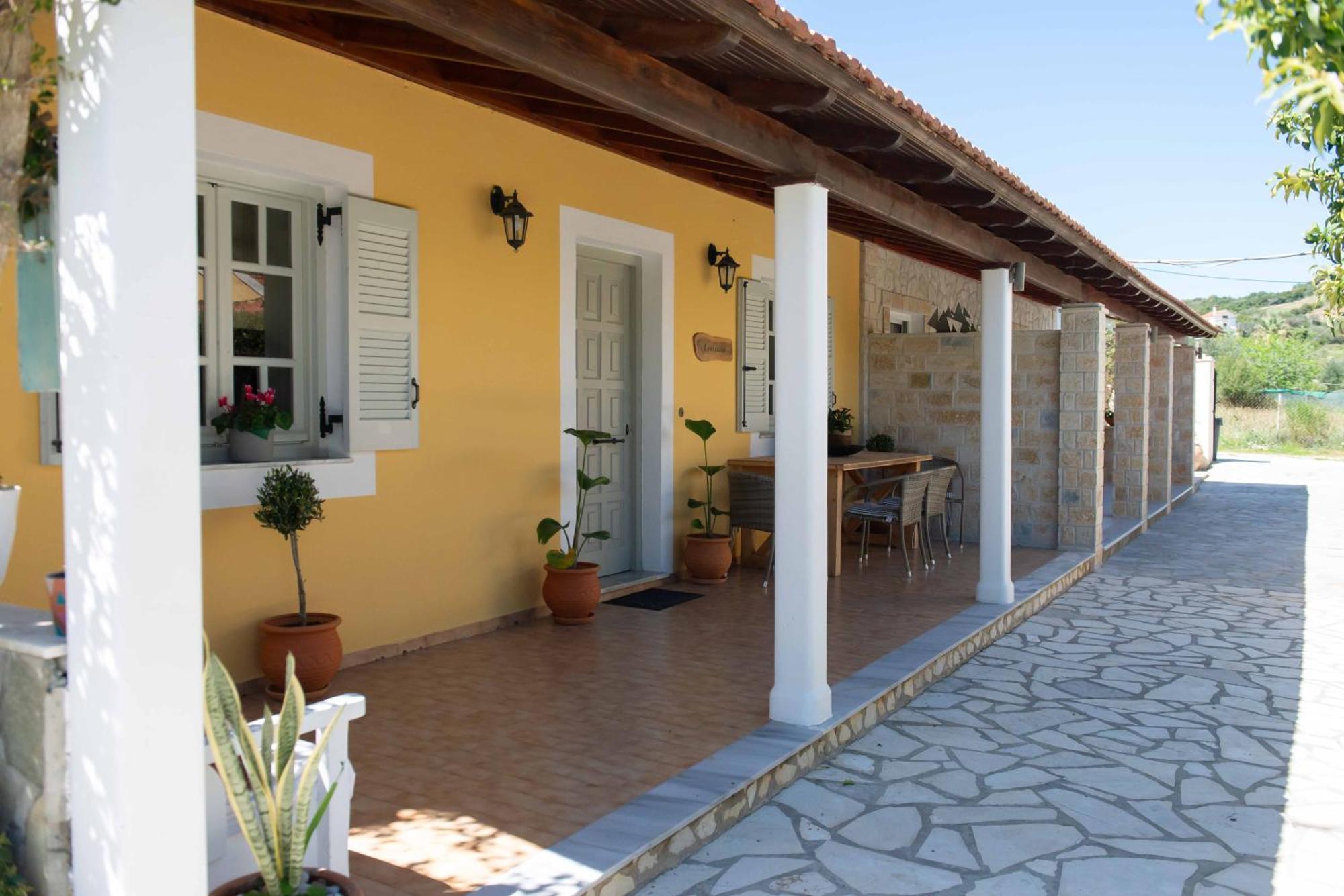 Alex Studios & Apartments Arillas  Exteriör bild