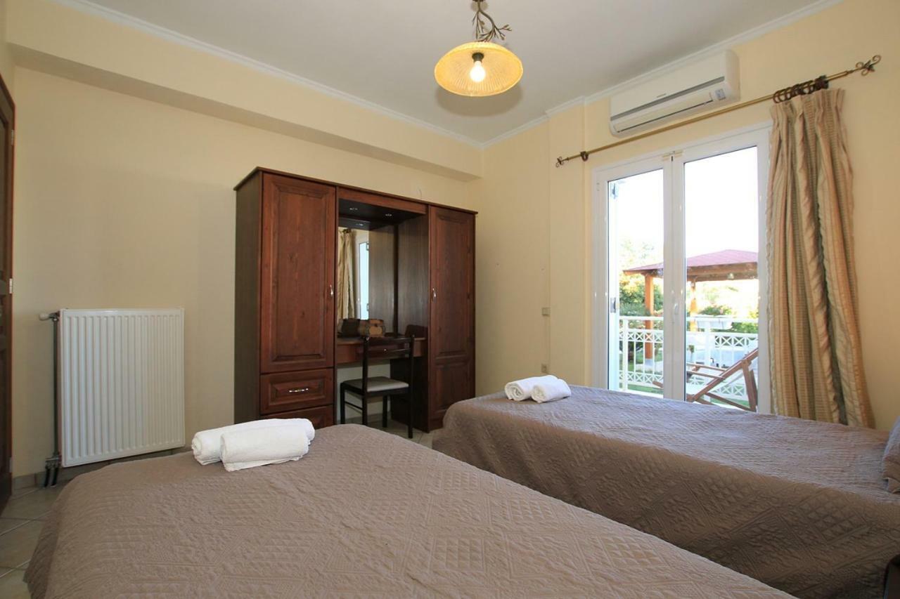 Alex Studios & Apartments Arillas  Exteriör bild