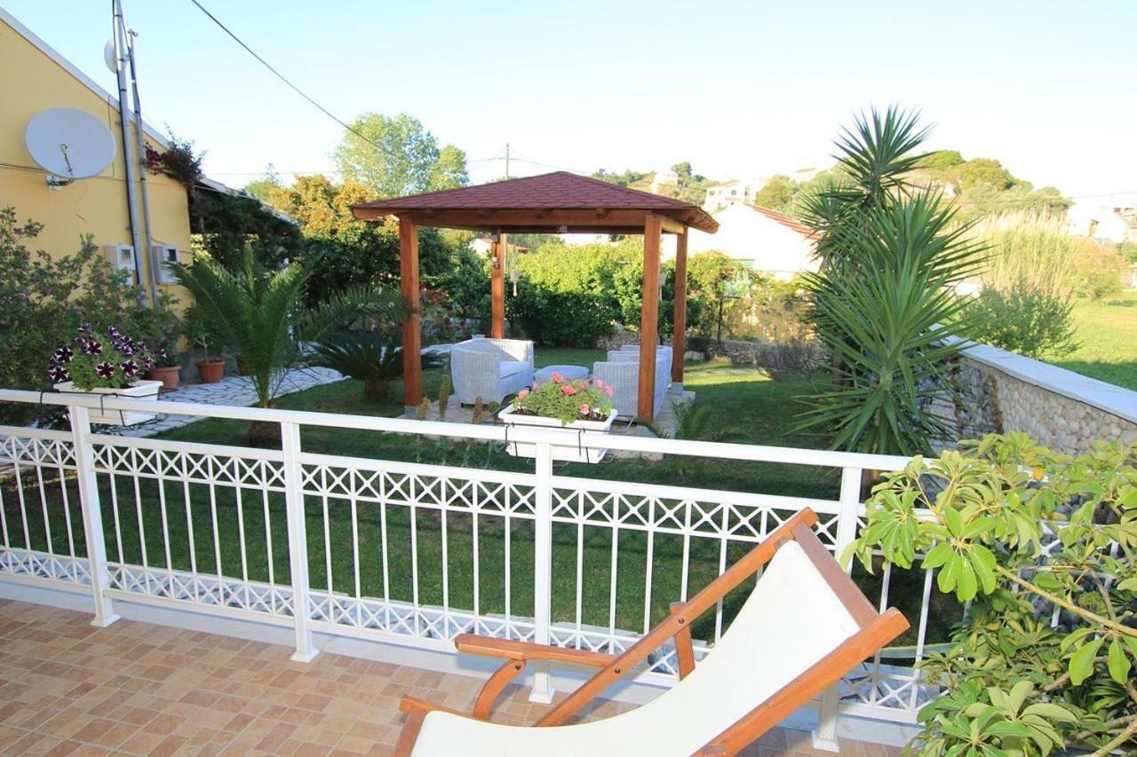 Alex Studios & Apartments Arillas  Exteriör bild